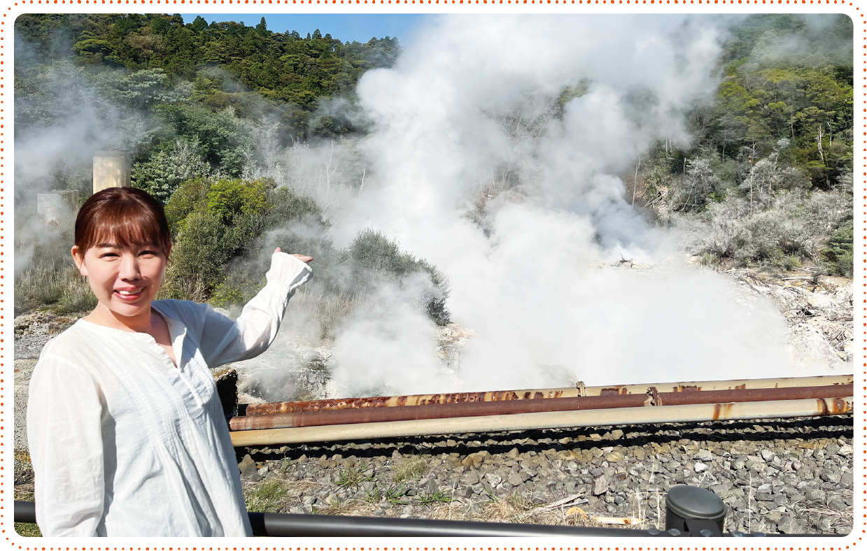 霧島温泉郷の湯けむり風景