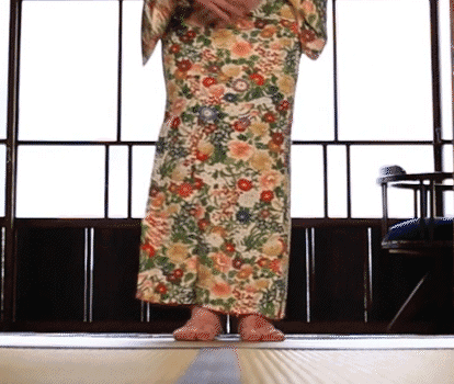 正座をする動画